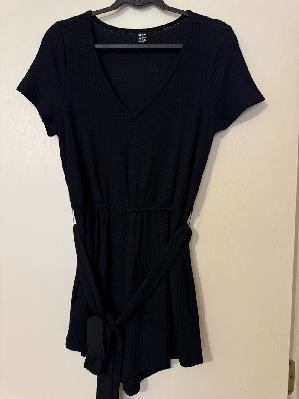 SHEIN Black V-Neck Short Sleeve Romper with Waist Tie